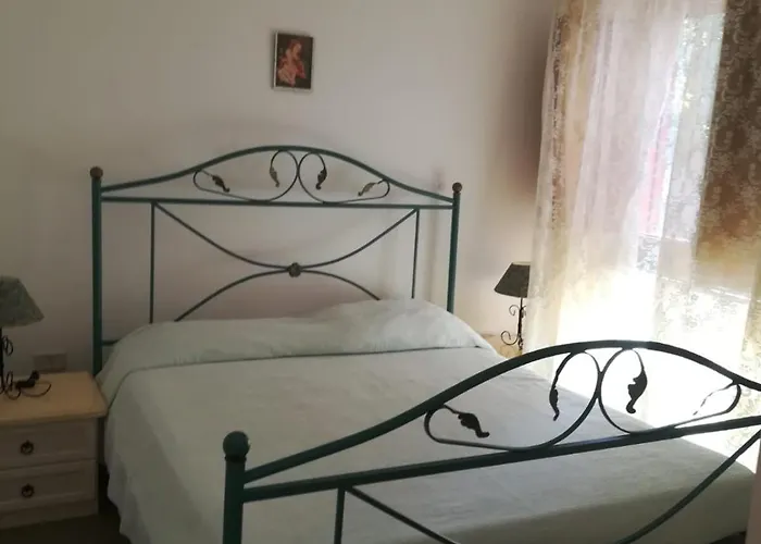 Appartamento Con 2 Stanze E Giardino