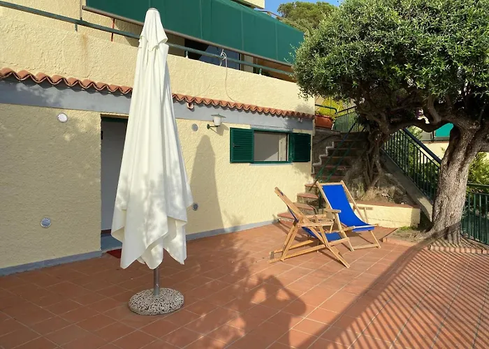 Casa Vacanze Vista Mare Ad Acciaroli Localita Mezzatorre