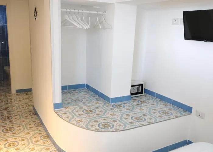 Casa Vacanze Vista Mare Ad Acciaroli Localita Mezzatorre